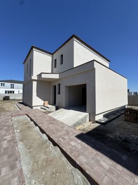 Eladó Ház 1188 Budapest 18. kerület , 18.kerület Almáskertben modern, új építésű házak között