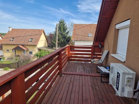 Eladó Lakás 2230 Gyömrő , Gyömrő Kastélydomb lakópark mellett felújított 58 m2 lakás 