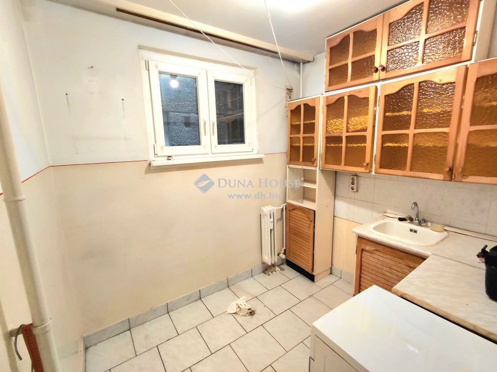 4026 Debrecen , Belváros — 1/9