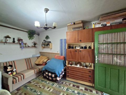 Eladó Ház 8135 Dég 65 m2-es, 2 szobás családi ház