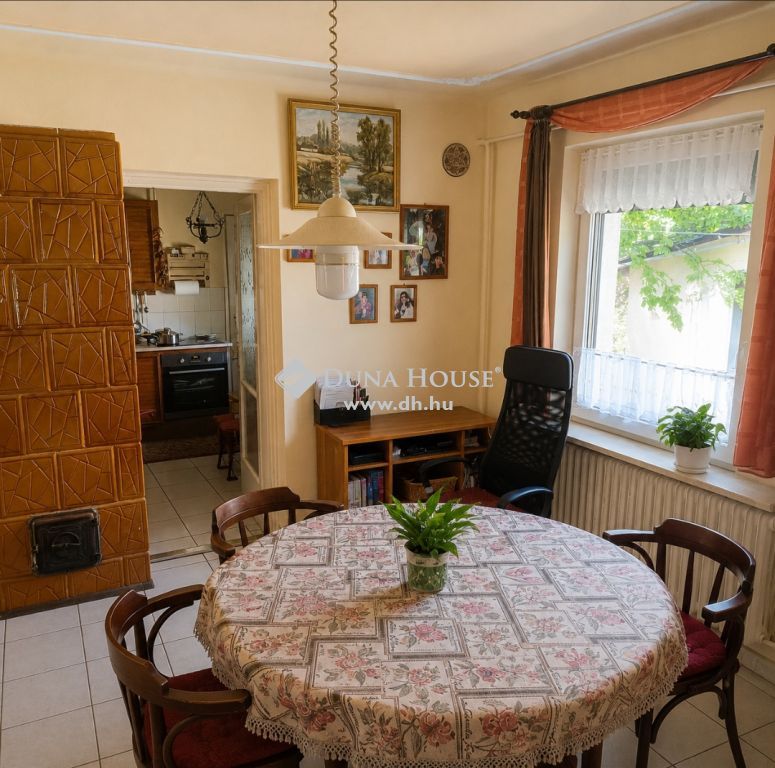 4031 Debrecen , Debrecen-Hatvan utcai kert — 1/12