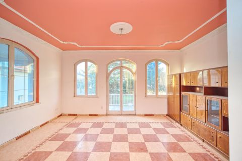 Eladó Lakás 1182 Budapest 18. kerület , Bókay Kert közelében