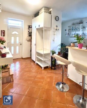 Eladó Lakás 8440 Herend , Kossuth L. utca
