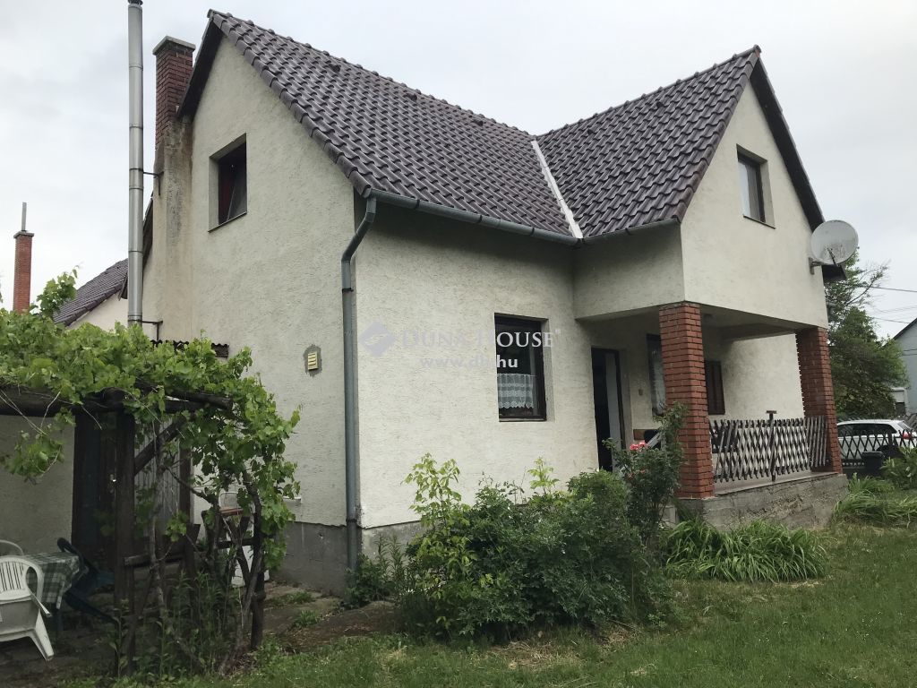 8043 Iszkaszentgyörgy , Csendes helyen — 1/24
