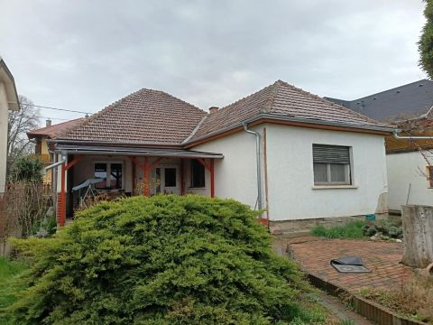 Eladó Ház 2119 Pécel 