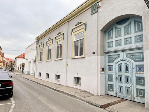 Eladó Lakás 7621 Pécs 