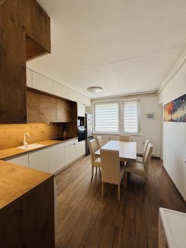 Eladó Lakás 4031 Debrecen , Tócoskert frekventált részén