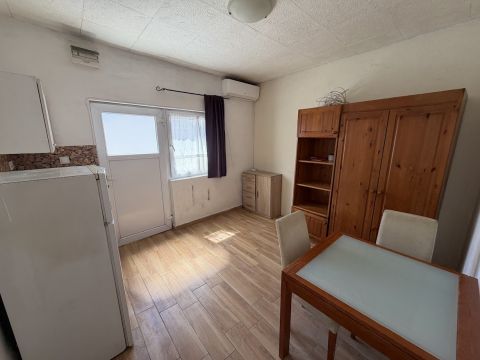 Eladó Lakás 1204 Budapest 20. kerület Belső udvarra néző azonnal költözhető !