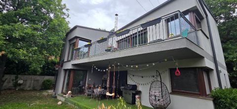 Eladó Ház 2049 Diósd 2049 Diósd, családi házas , elegáns