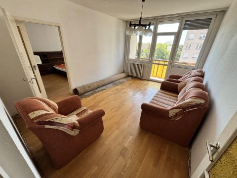 Eladó Lakás 6000 Kecskemét 