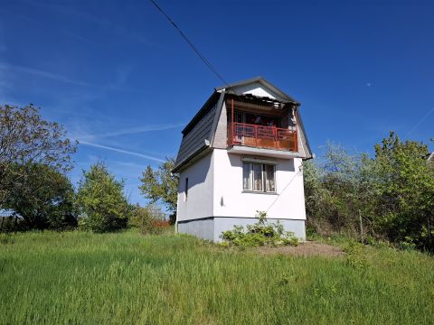 Eladó Ház 3000 Hatvan Zártkert