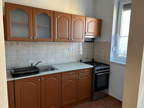 Eladó Lakás 8200 Veszprém , Bakonyalja