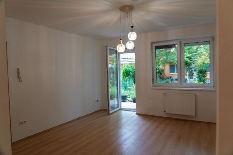 Eladó Lakás 9171 Győrújfalu , Ady Endre