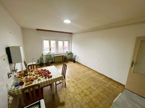 Eladó Ház 3300 Eger Árpád úton, az OMV  kúttal szemben