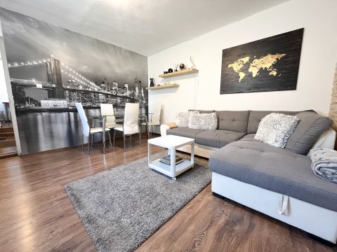 Eladó Ház 1203 Budapest 20. kerület Két önálló élettér egy telken – saját kerttel és parkolással
