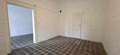 Kiadó Tároló/Raktár 6000 Kecskemét Kiadó tároló raktár Parasztfőiskola területén