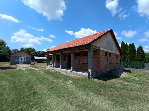 Eladó Ház 2700 Cegléd , Cegléden az aquapark közelében