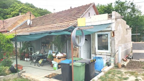 Eladó Ház 2030 Érd , Fő utca közelében