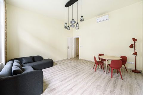 Kiadó Lakás 1027 Budapest 2. kerület Kacsa utca Fő utca sarok