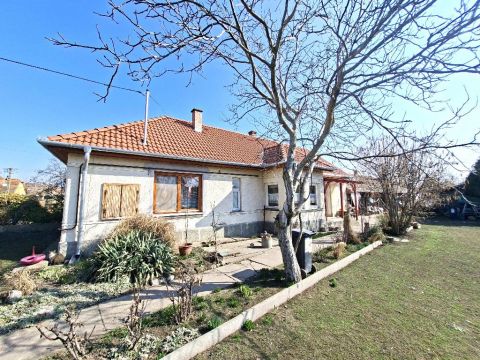 Eladó Ház 2465 Ráckeresztúr , 2465 Ráckeresztúr, Családi házas