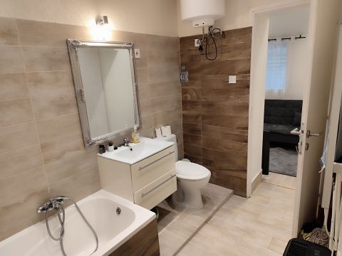 Eladó Lakás 1063 Budapest 6. kerület , Remek lehetőség a 6. kerületben