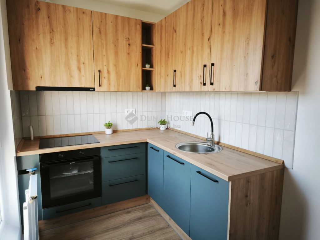 7632 Pécs — 1/14
