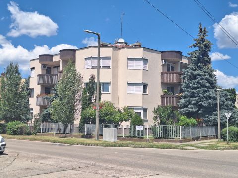 Eladó Lakás 6000 Kecskemét , Liszt Ferenc utca
