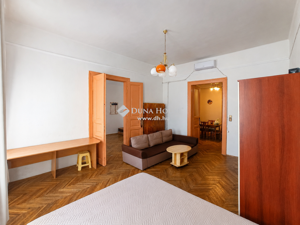For sale Flat Budapest VI. kerület, 