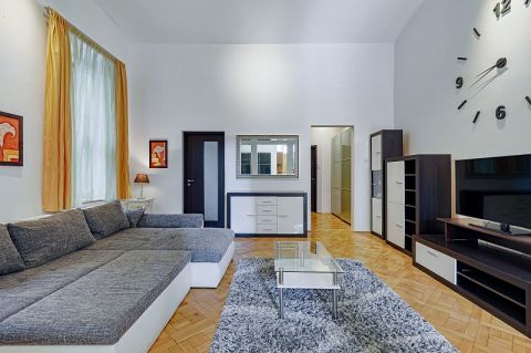 Kiadó Lakás 1088 Budapest 8. kerület , Palotanegyedben kiadó lakás