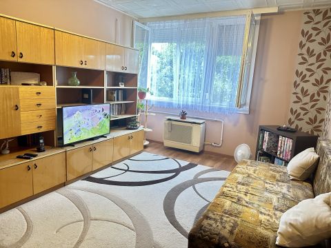 Eladó Lakás 1104 Budapest 10. kerület , Óhegy park mellett 2 szobás jó állapotú lakás eladó!