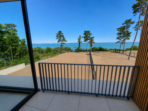 Eladó Lakás 8623 Balatonföldvár , Balaton, panoráma, prémium életérzés.