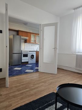 Kiadó Lakás 4032 Debrecen , Debrecen, Kürtgyarmat utca