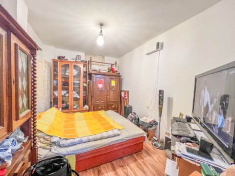 Eladó Lakás 1201 Budapest 20. kerület , Felújítandó félszobás házrész, fedett terasszal, tárolóval