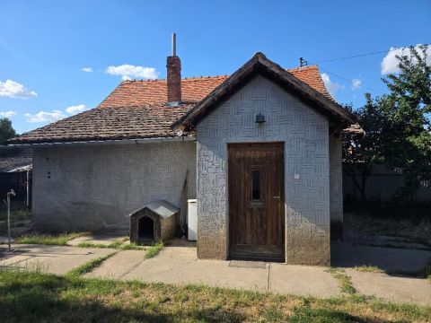 Eladó Ház 5400 Mezőtúr 5400 Mezőtúr, csendes