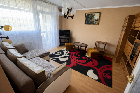 Kiadó Lakás 6000 Kecskemét Erkélyes, panorámás, 2 szobás lakás a Széchenyivárosban