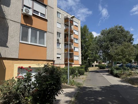 Eladó Lakás 1165 Budapest 16. kerület 