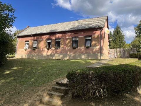 Eladó Ház 7386 Gödre , Község központ