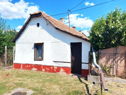 Eladó Ház 6085 Fülöpszállás 