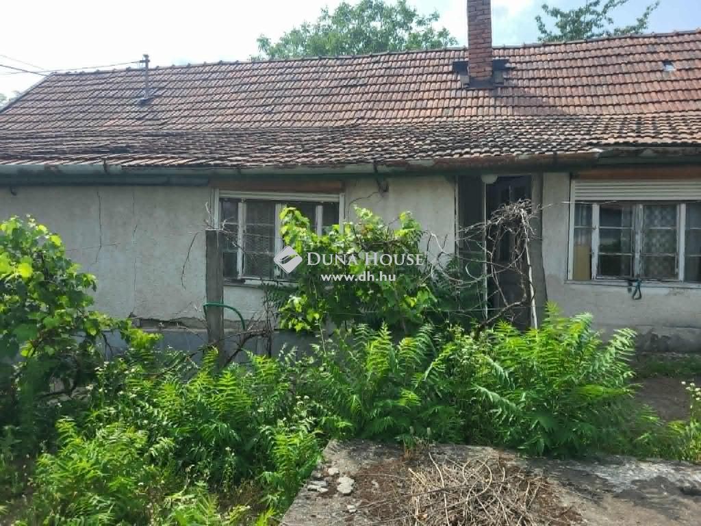 5126 Jászfényszaru , 5126 Jászfényszaru, Központhoz közeli — 1/17