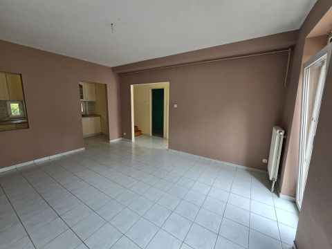 Eladó Lakás 8500 Pápa , Belváros szívében 74 nm-es lakás
