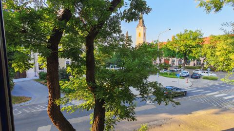 Eladó Lakás 6000 Kecskemét 