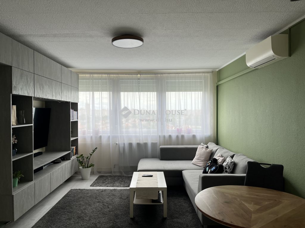 For sale Flat Budapest XV. kerület, 