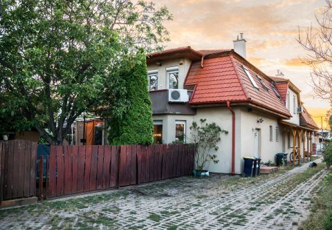 House, 84 m²