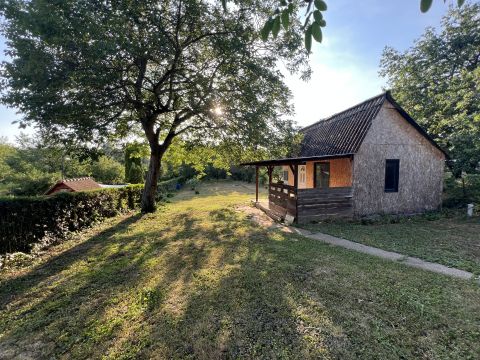 Eladó Telek 7630 Pécs , Újhegy 