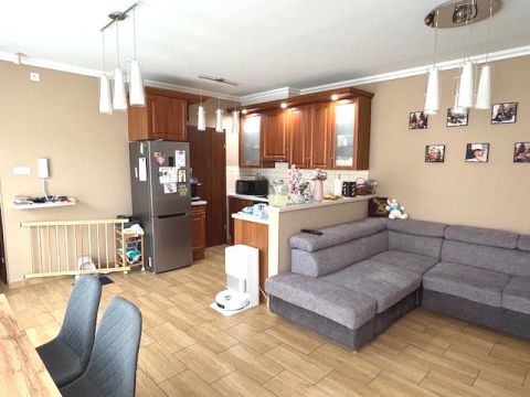 Eladó Ház 4033 Debrecen , Veres Péter-kert főutcája