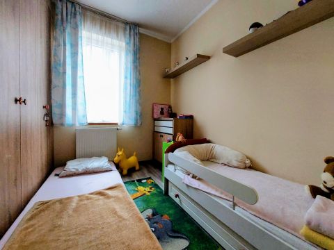 Eladó Ház 2643 Diósjenő , Központi, zöldövezeti.