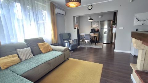 Eladó Ház 2360 Gyál Újépítésű környezetben, modern ikerház