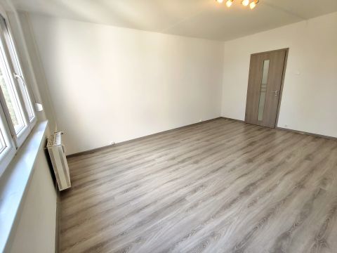 Eladó Lakás 6000 Kecskemét Széchenyiváros