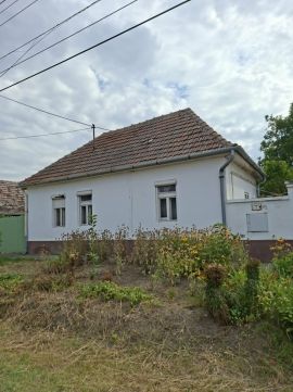 Eladó Ház 6430 Bácsalmás , Központhoz közel