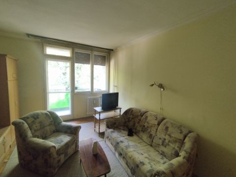 Eladó Lakás 2800 Tatabánya 